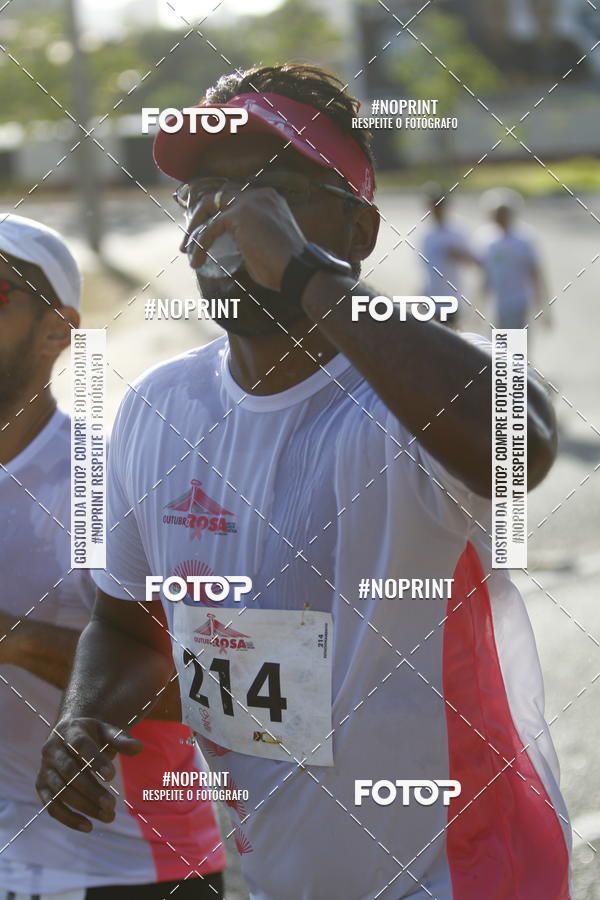 Buy your photos of the eventOutubro Rosa 2018 on Fotop