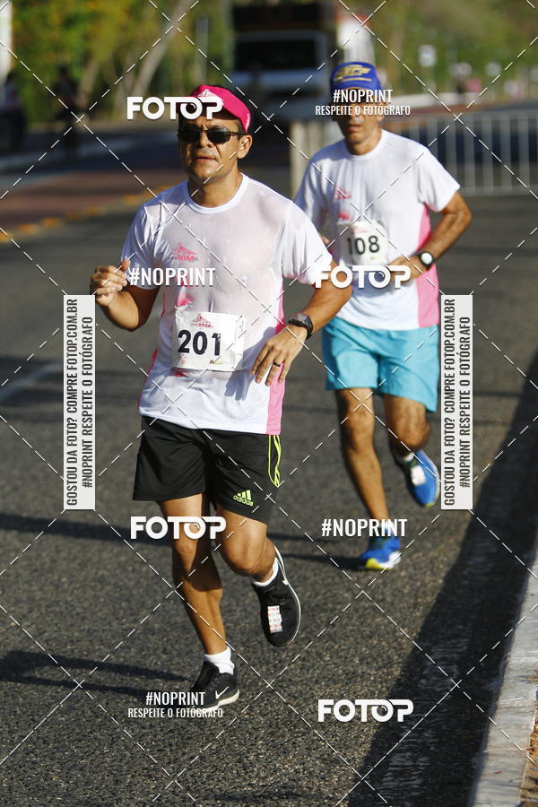 Buy your photos of the eventOutubro Rosa 2018 on Fotop