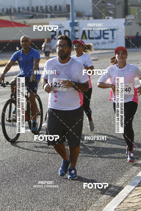 Buy your photos of the eventOutubro Rosa 2018 on Fotop