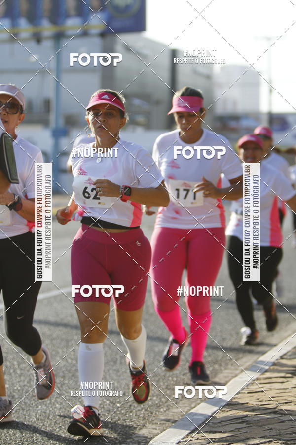 Buy your photos of the eventOutubro Rosa 2018 on Fotop
