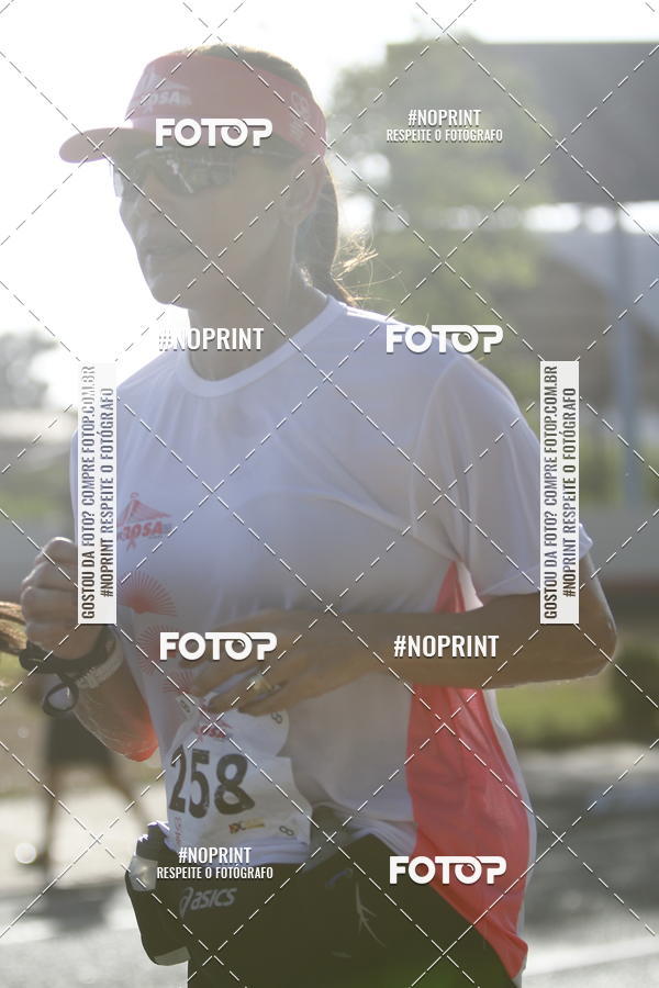 Buy your photos of the eventOutubro Rosa 2018 on Fotop