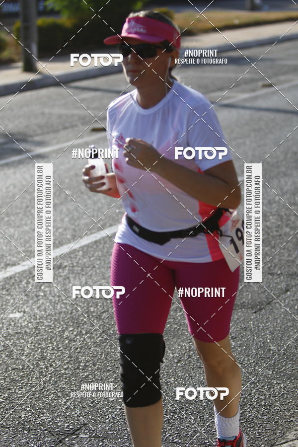 Buy your photos of the eventOutubro Rosa 2018 on Fotop