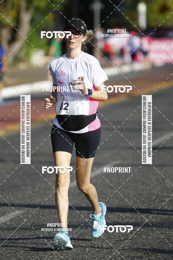 Buy your photos of the eventOutubro Rosa 2018 on Fotop