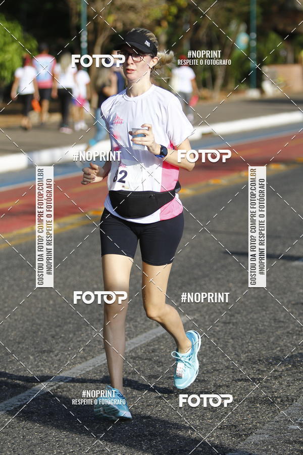 Buy your photos of the eventOutubro Rosa 2018 on Fotop