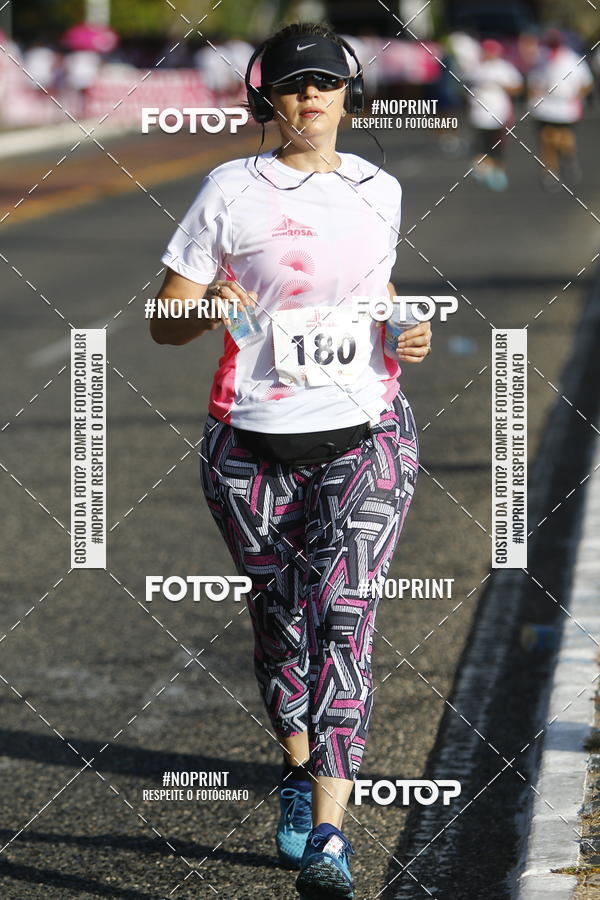 Buy your photos of the eventOutubro Rosa 2018 on Fotop