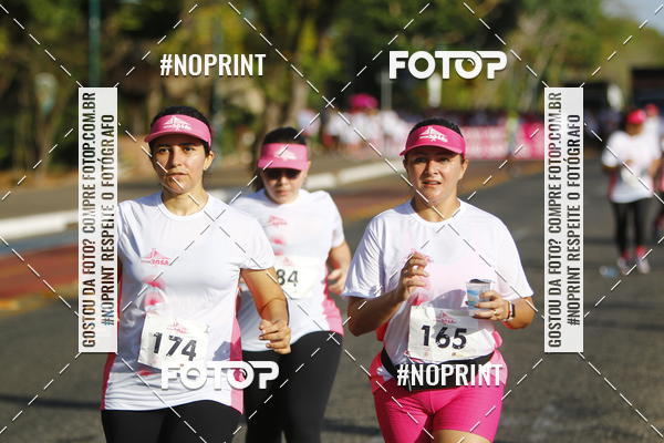Buy your photos of the eventOutubro Rosa 2018 on Fotop