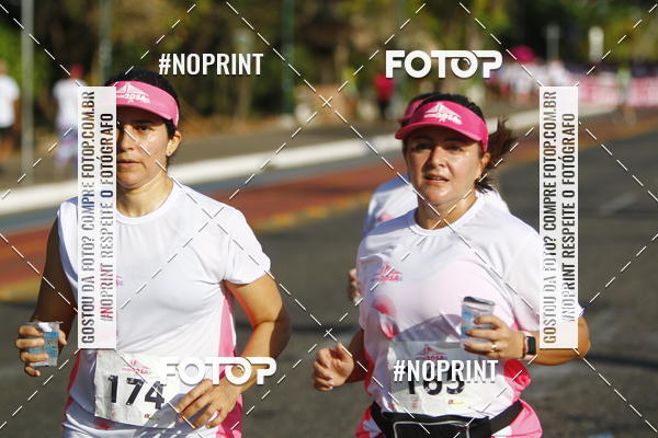 Buy your photos of the eventOutubro Rosa 2018 on Fotop