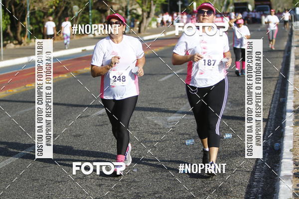 Buy your photos of the eventOutubro Rosa 2018 on Fotop