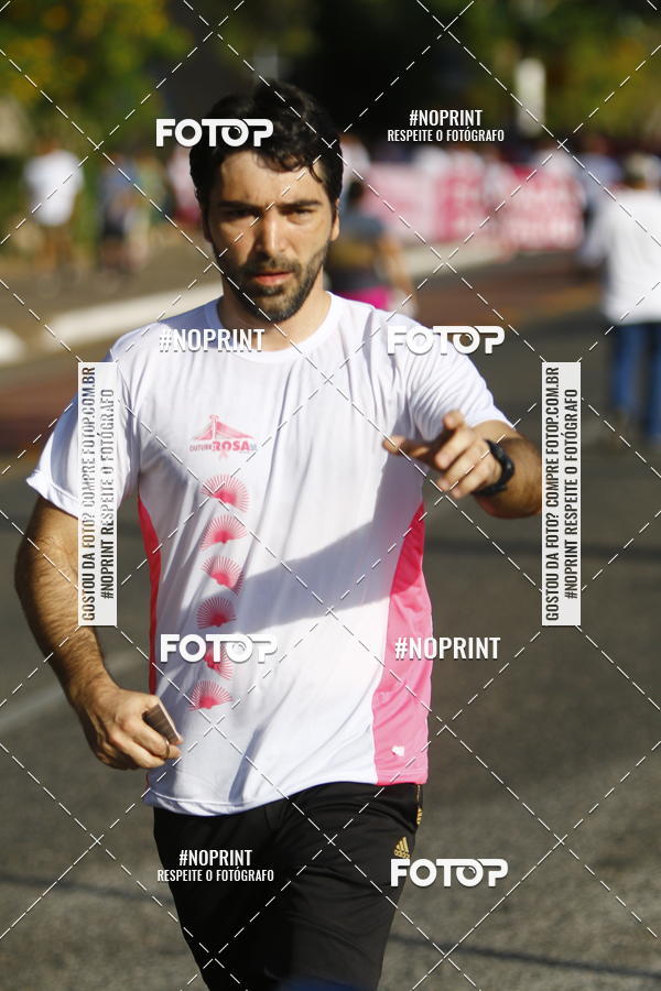 Buy your photos of the eventOutubro Rosa 2018 on Fotop