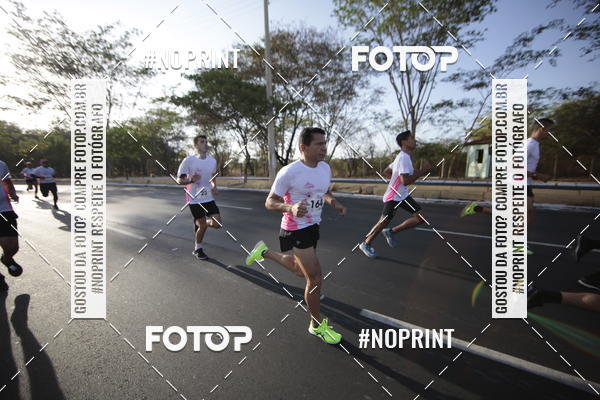 Buy your photos of the eventOutubro Rosa 2018 on Fotop