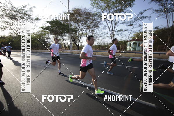 Buy your photos of the eventOutubro Rosa 2018 on Fotop