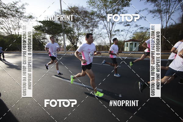 Buy your photos of the eventOutubro Rosa 2018 on Fotop