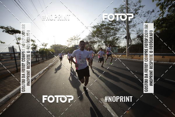 Buy your photos of the eventOutubro Rosa 2018 on Fotop
