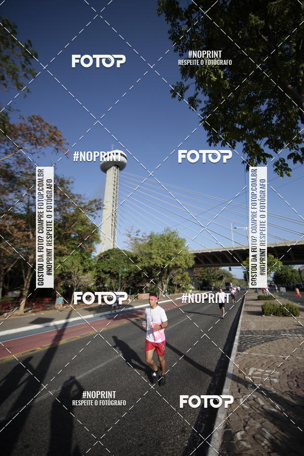 Buy your photos of the eventOutubro Rosa 2018 on Fotop