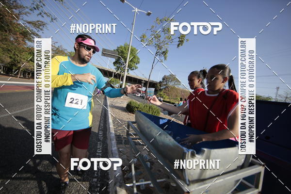 Buy your photos of the eventOutubro Rosa 2018 on Fotop