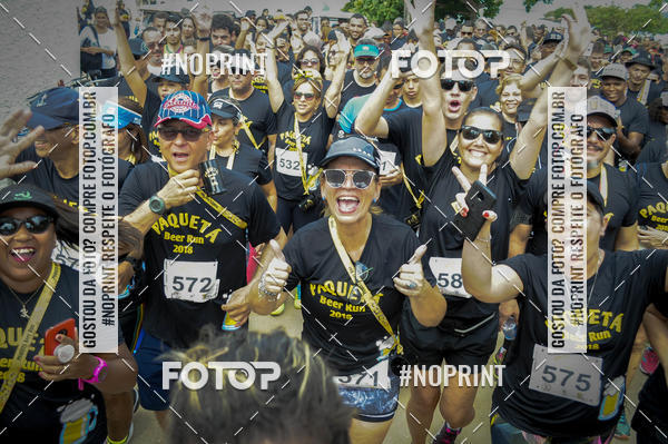 Buy your photos of the eventPaquet� Beer Run 2018 on Fotop