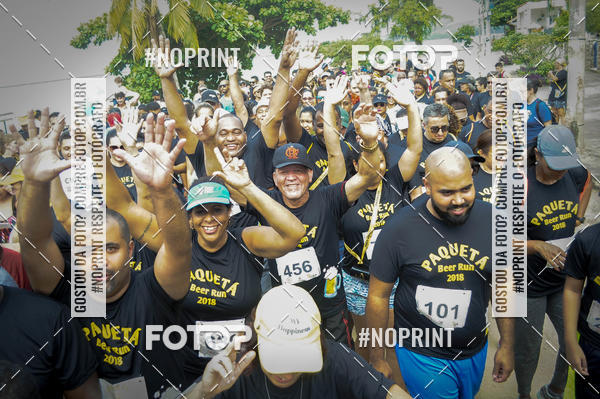 Buy your photos of the eventPaquet Beer Run 2018 on Fotop