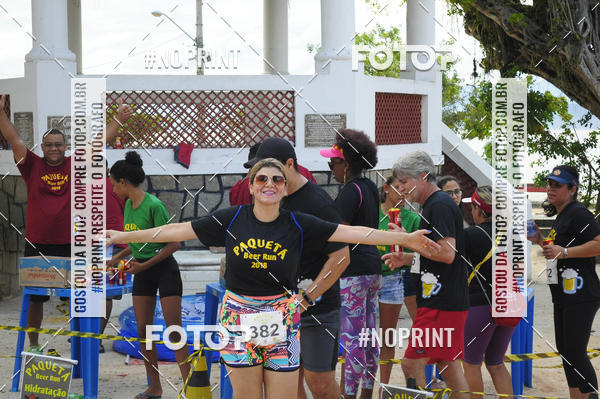 Buy your photos of the eventPaquet Beer Run 2018 on Fotop