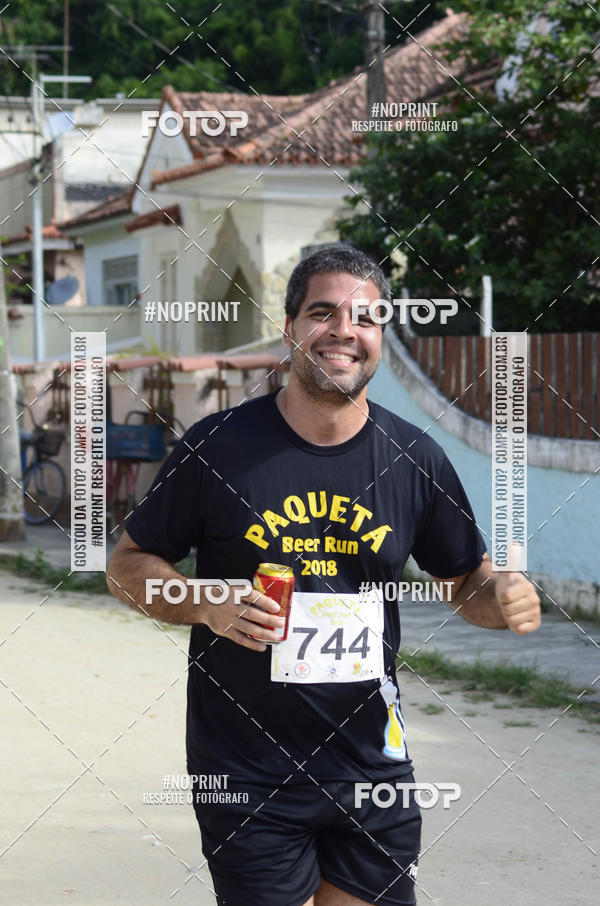 Buy your photos of the eventPaquet Beer Run 2018 on Fotop