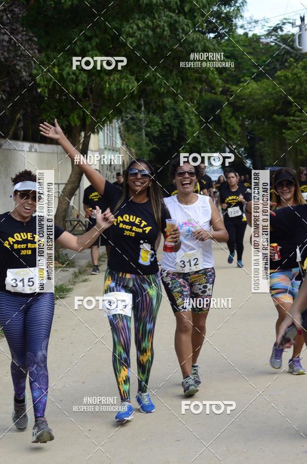 Buy your photos of the eventPaquet Beer Run 2018 on Fotop