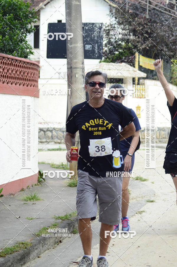 Buy your photos of the eventPaquet Beer Run 2018 on Fotop