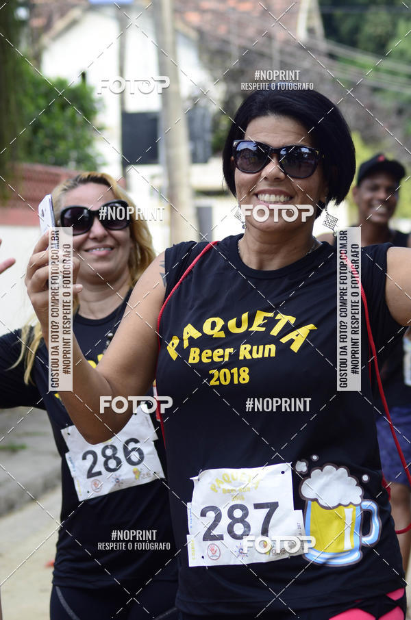 Buy your photos of the eventPaquet Beer Run 2018 on Fotop
