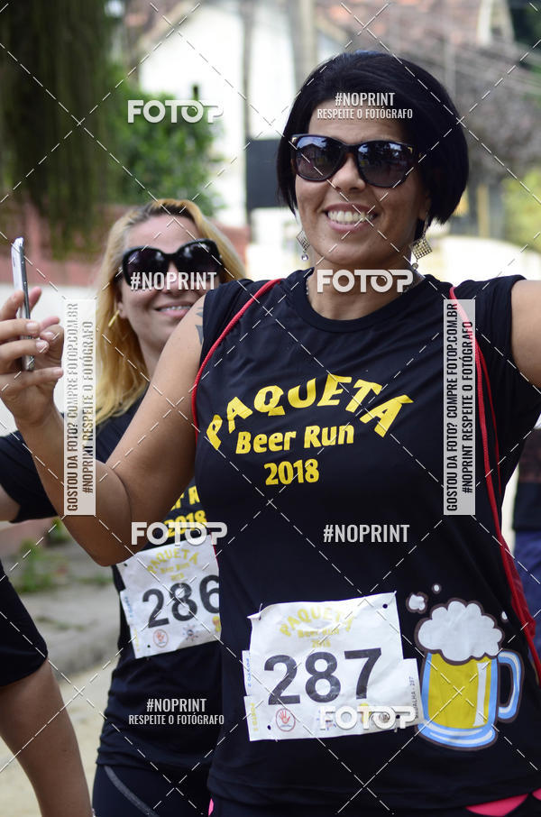 Buy your photos of the eventPaquet Beer Run 2018 on Fotop