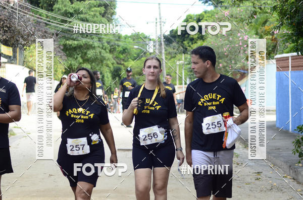 Buy your photos of the eventPaquet Beer Run 2018 on Fotop