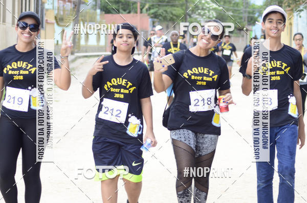 Buy your photos of the eventPaquet Beer Run 2018 on Fotop