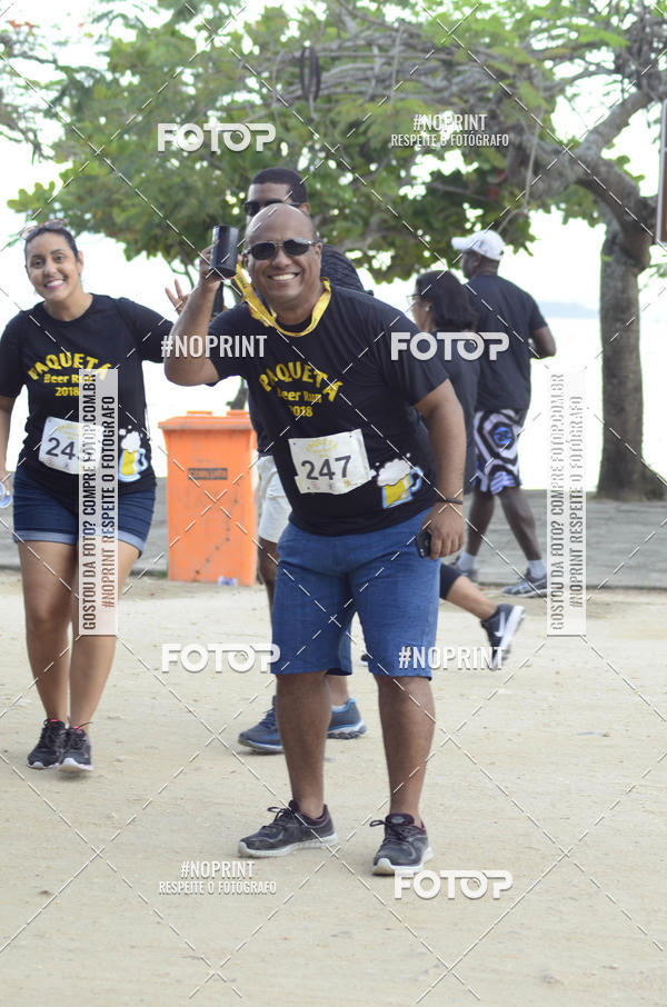 Buy your photos of the eventPaquet Beer Run 2018 on Fotop