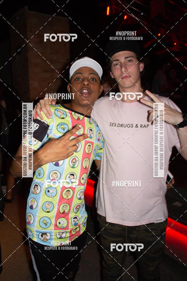 Buy your photos of the eventAmn�sia Blackout on Fotop