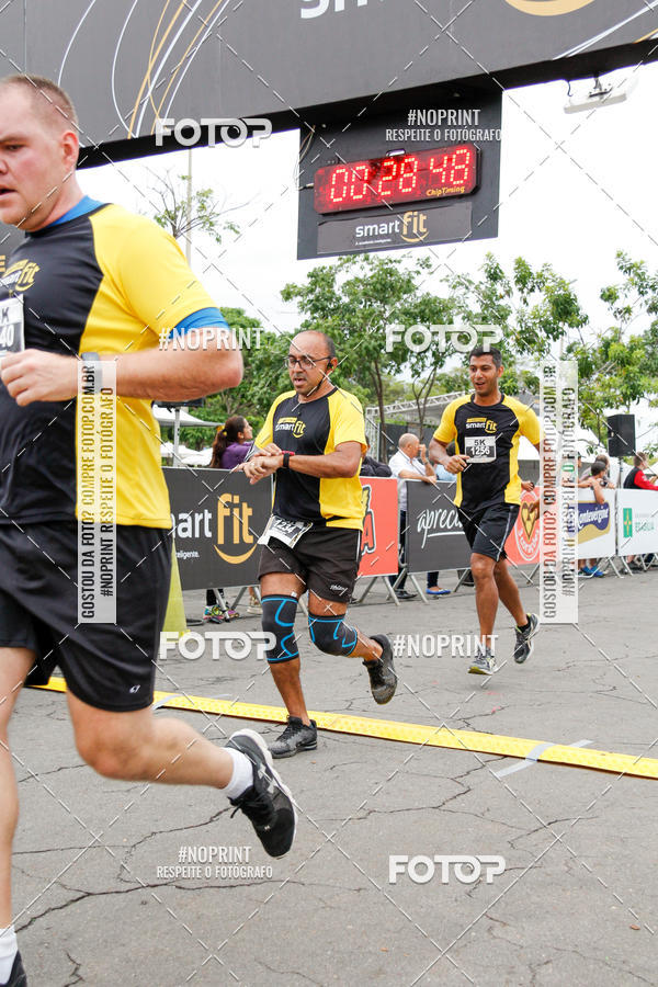 Compre suas fotos do eventoCorra com a Smart Fit no Fotop