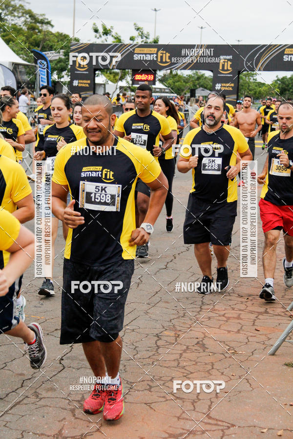 Buy your photos of the eventCorra com a Smart Fit on Fotop