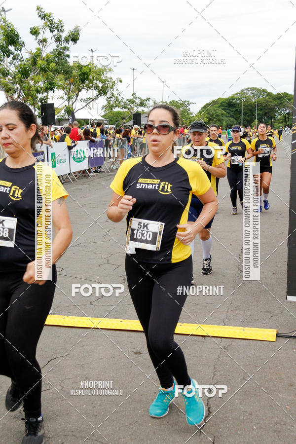 Compre suas fotos do eventoCorra com a Smart Fit no Fotop