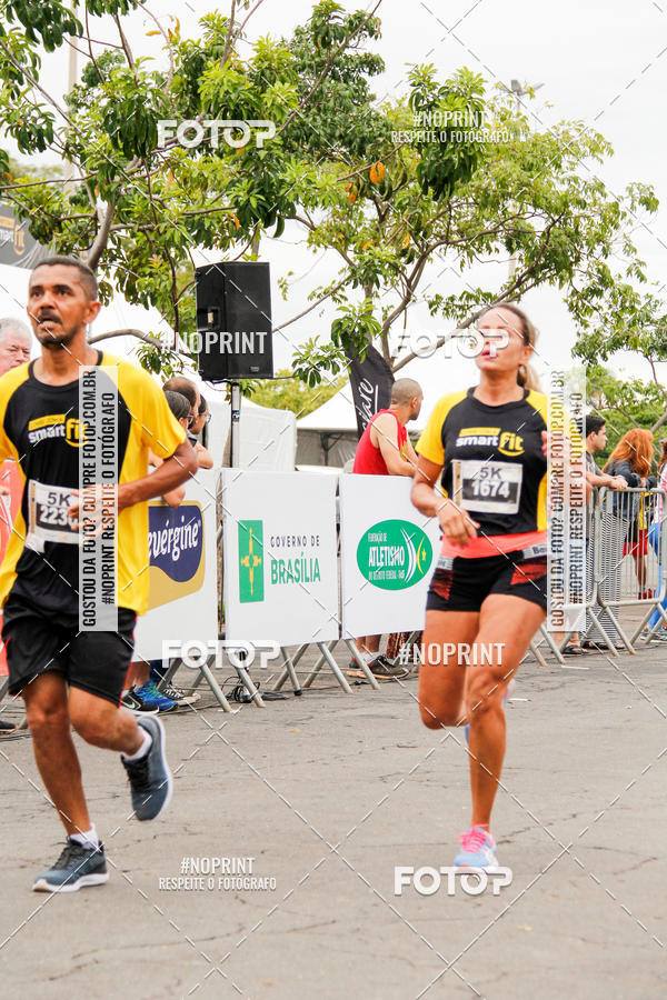 Buy your photos of the eventCorra com a Smart Fit on Fotop