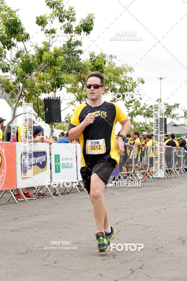 Buy your photos of the eventCorra com a Smart Fit on Fotop