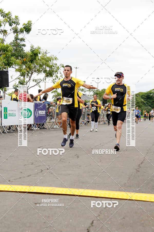 Buy your photos of the eventCorra com a Smart Fit on Fotop