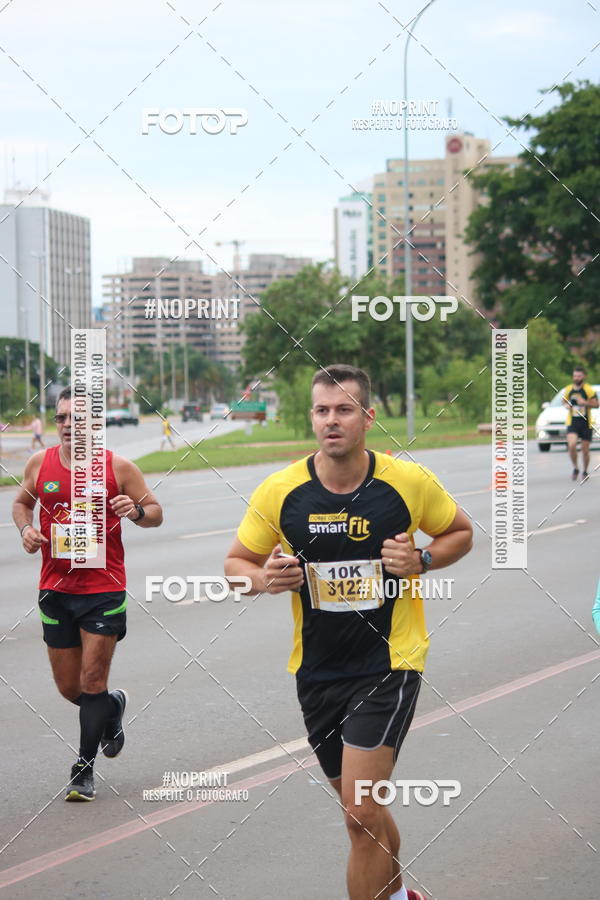 Buy your photos of the eventCorra com a Smart Fit on Fotop