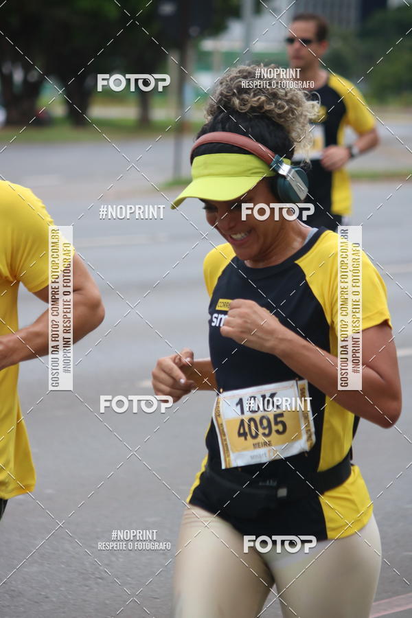 Buy your photos of the eventCorra com a Smart Fit on Fotop