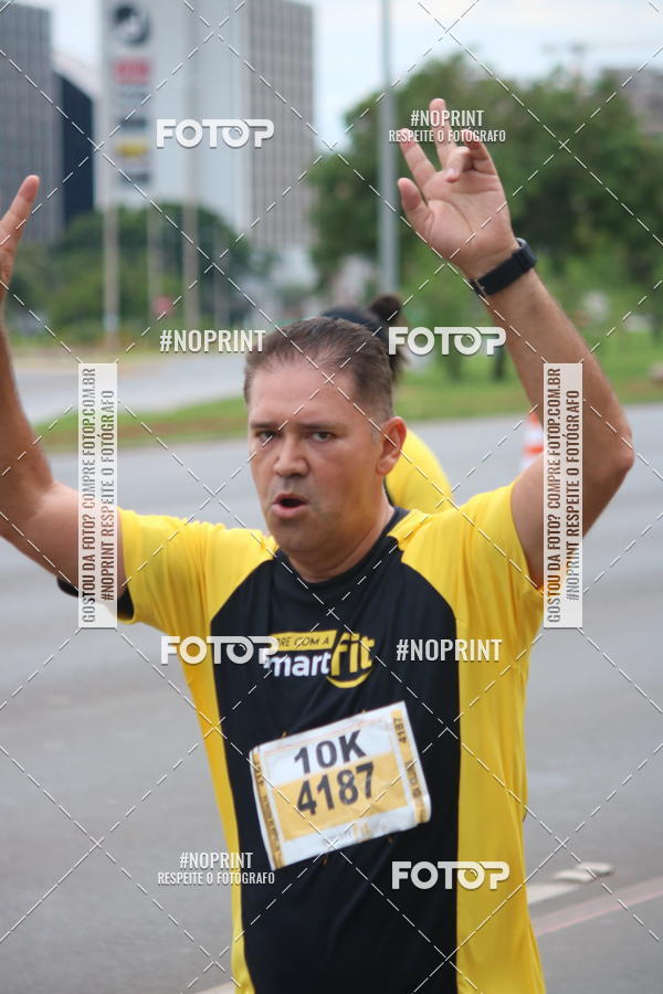 Buy your photos of the eventCorra com a Smart Fit on Fotop