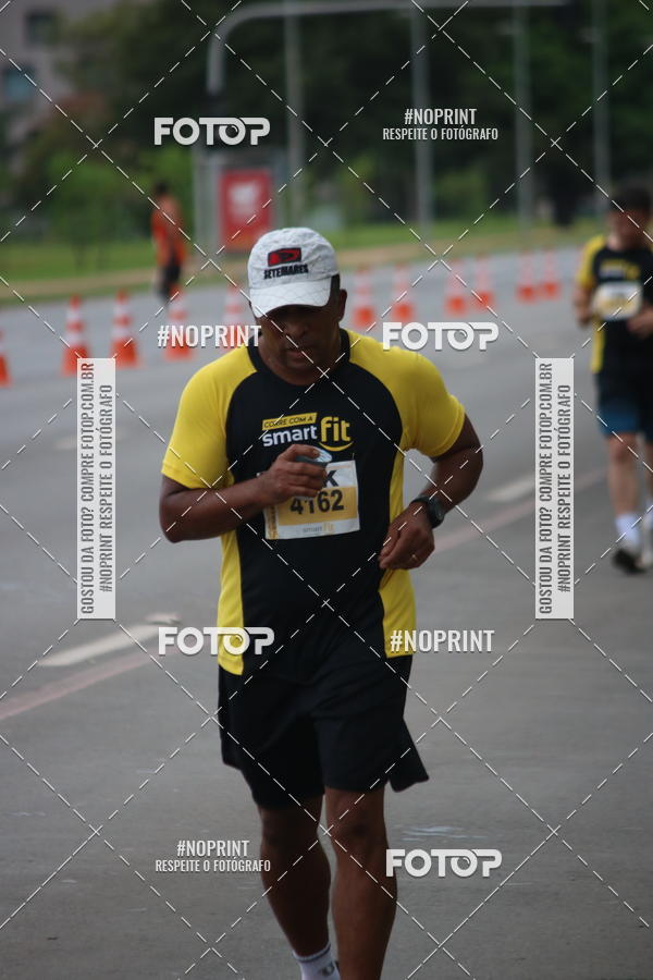 Buy your photos of the eventCorra com a Smart Fit on Fotop