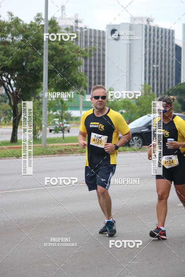 Buy your photos of the eventCorra com a Smart Fit on Fotop