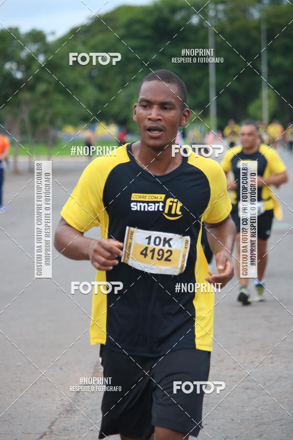 Buy your photos of the eventCorra com a Smart Fit on Fotop