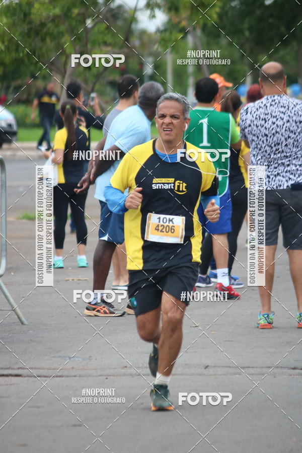 Buy your photos of the eventCorra com a Smart Fit on Fotop