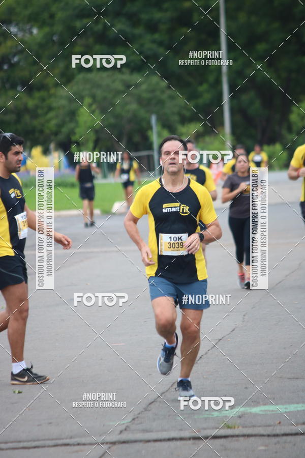 Buy your photos of the eventCorra com a Smart Fit on Fotop