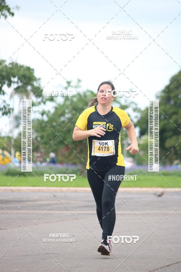 Buy your photos of the eventCorra com a Smart Fit on Fotop