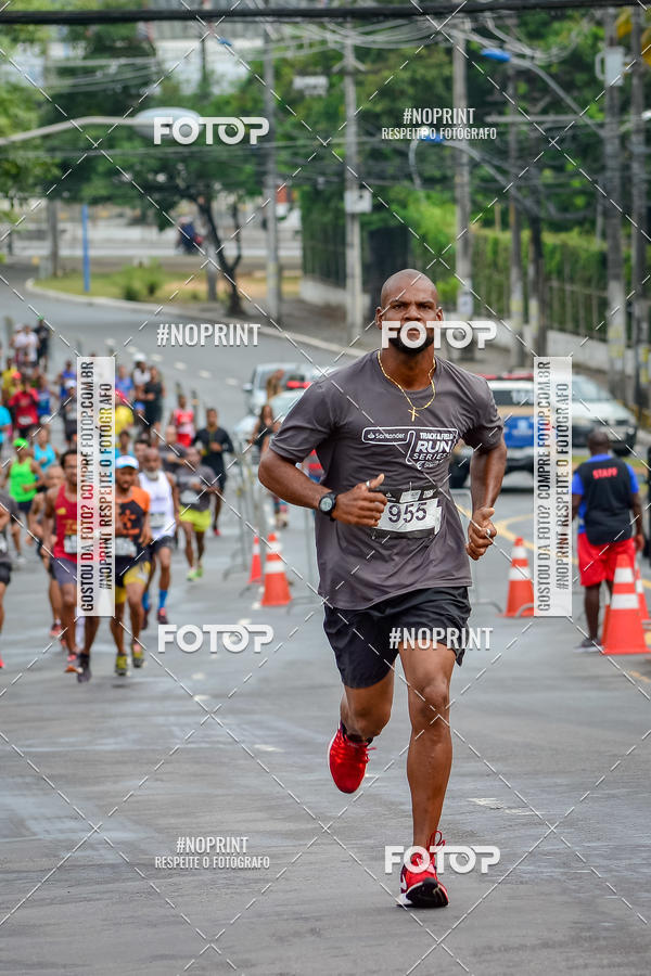 Acquista le foto dell'eventoSantander Track&Field Run Series - Shopping da Bahia in Fotop