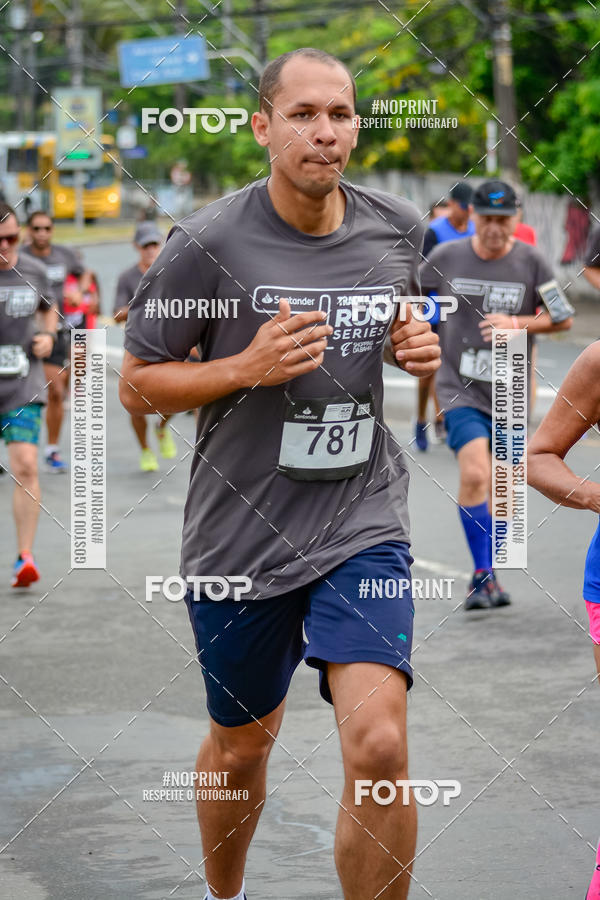 Acquista le foto dell'eventoSantander Track&Field Run Series - Shopping da Bahia in Fotop