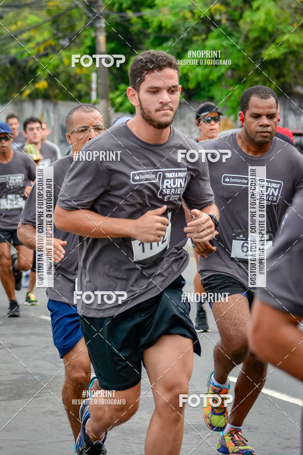 Acquista le foto dell'eventoSantander Track&Field Run Series - Shopping da Bahia in Fotop