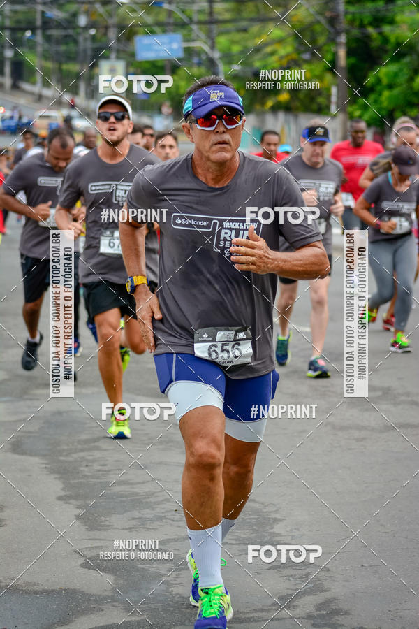 Buy your photos of the eventSantander Track&Field Run Series - Shopping da Bahia on Fotop